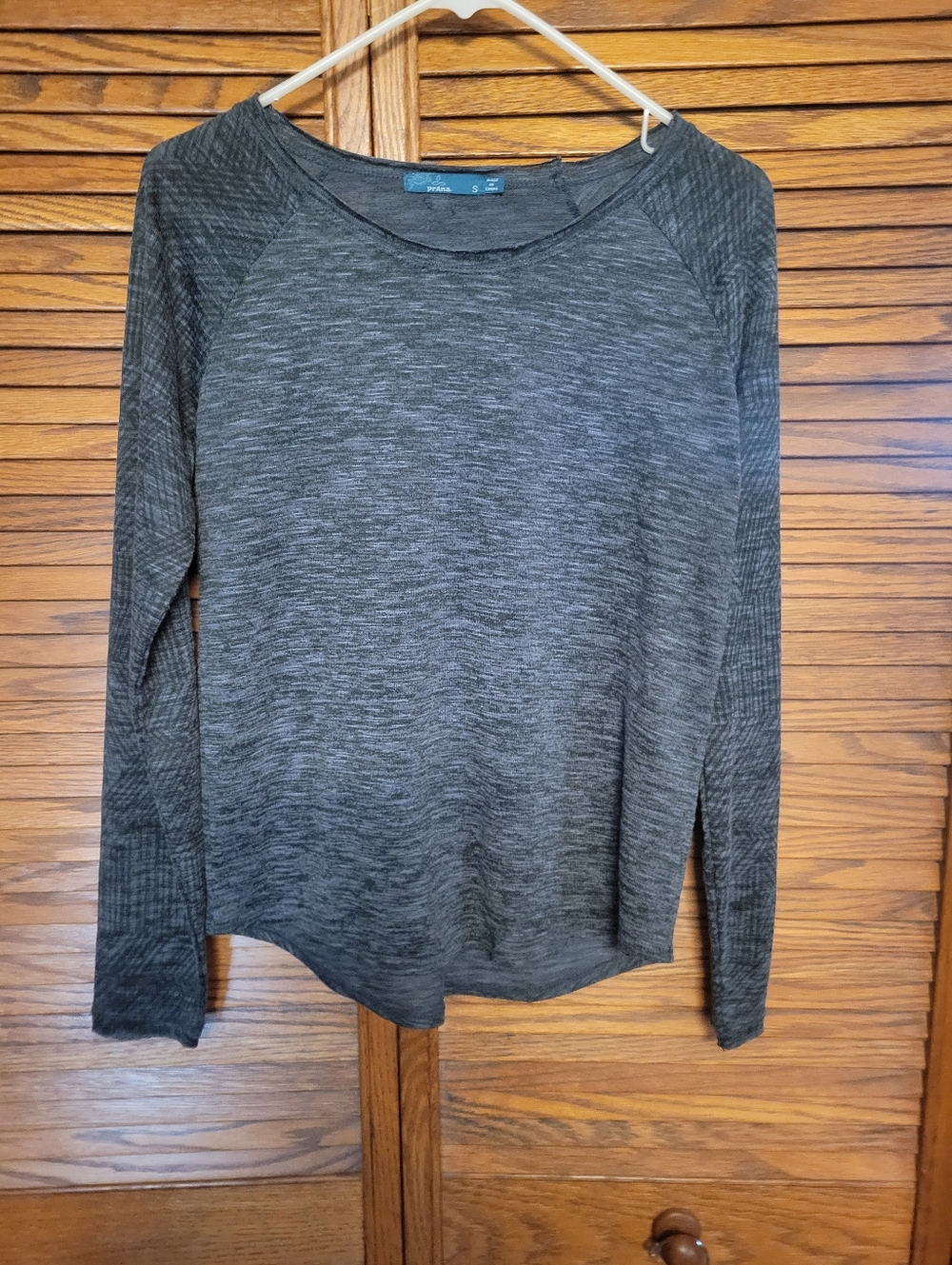 Prana Heather Gray Lightweight Sweatshirtā Womans Size Small